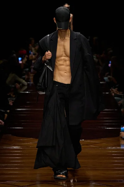 Look 42